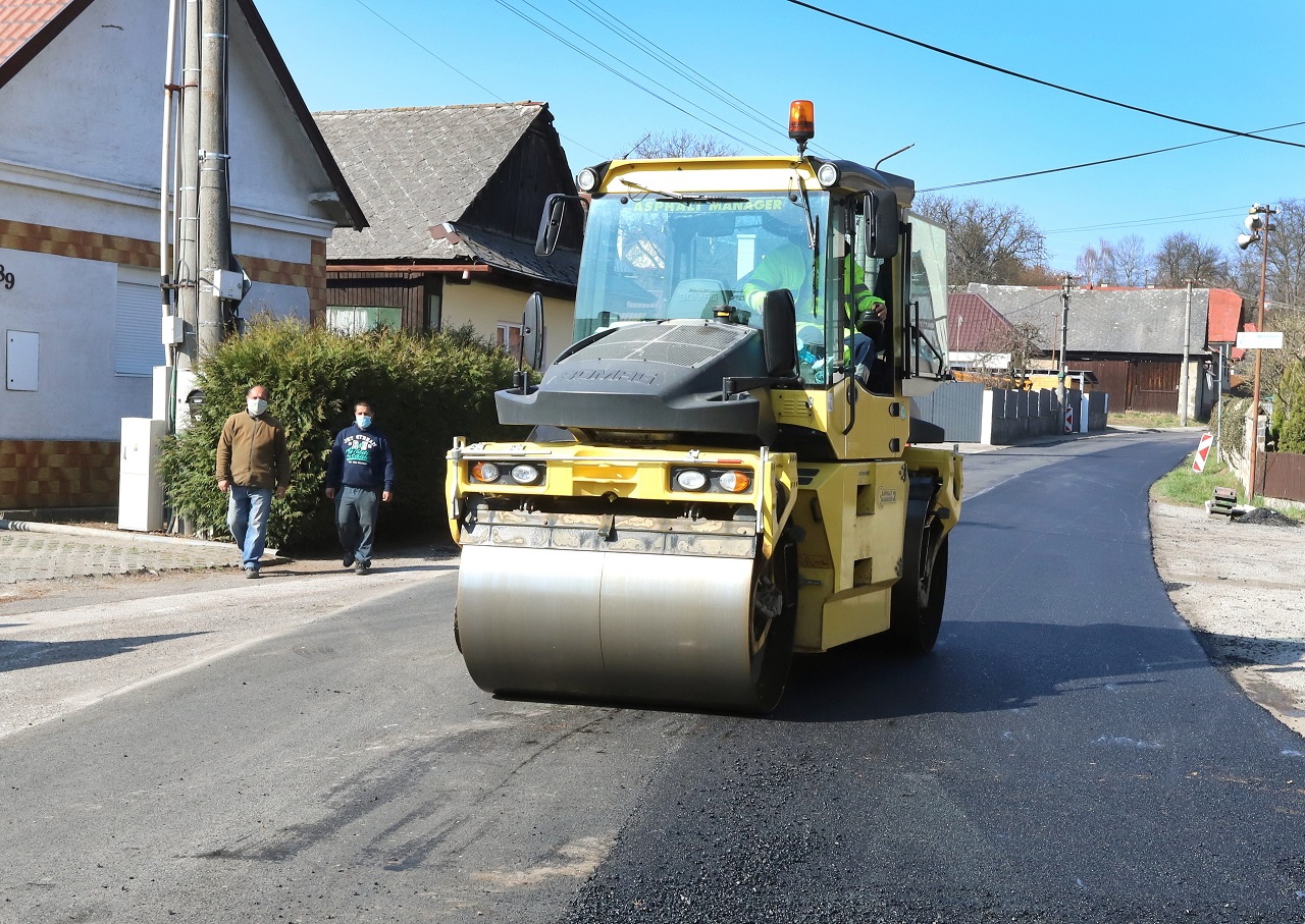 Oprava cesty v okrese Zvolen