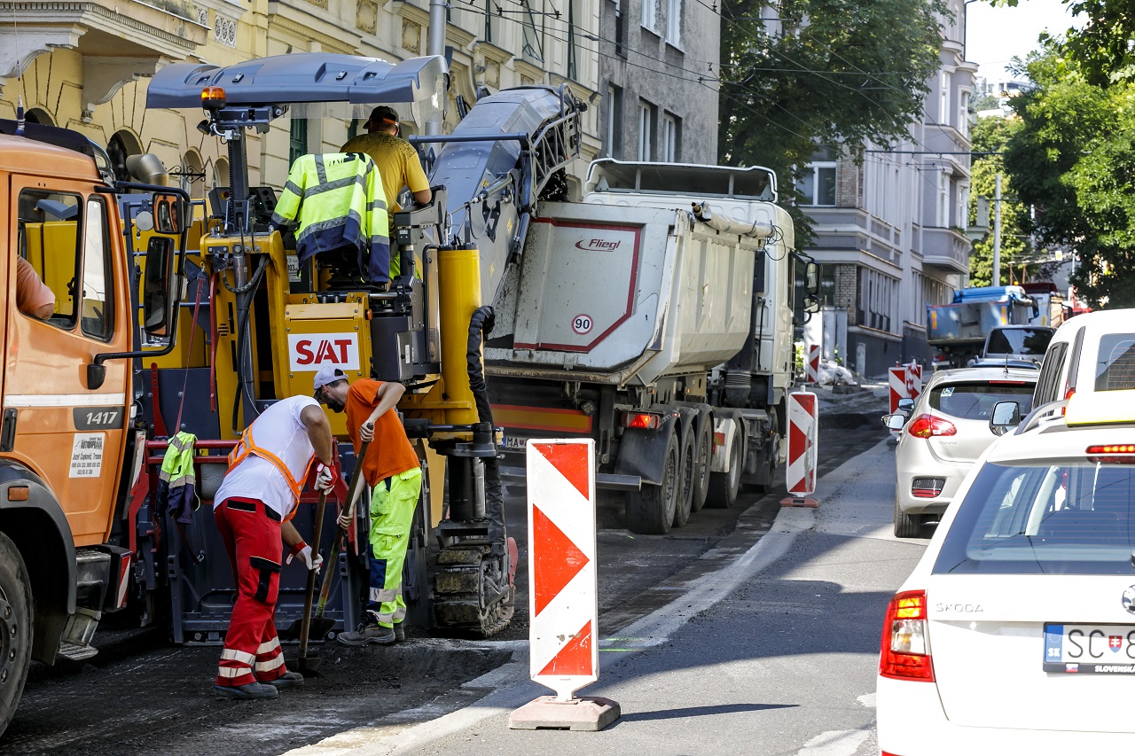 Oprava úseku cesty v Bratislave