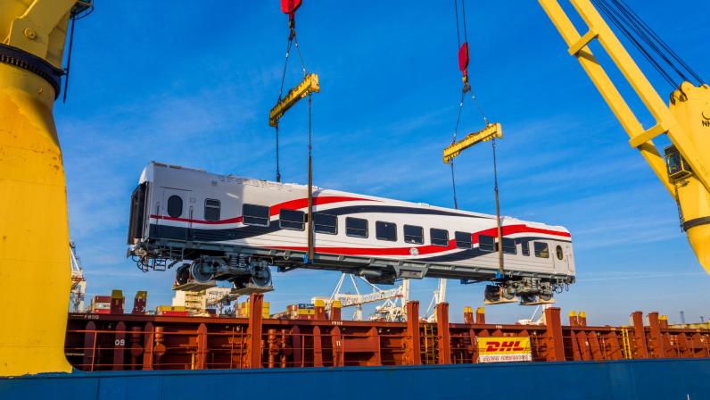 Vagóny smerujúce z Maďarska do Egypta