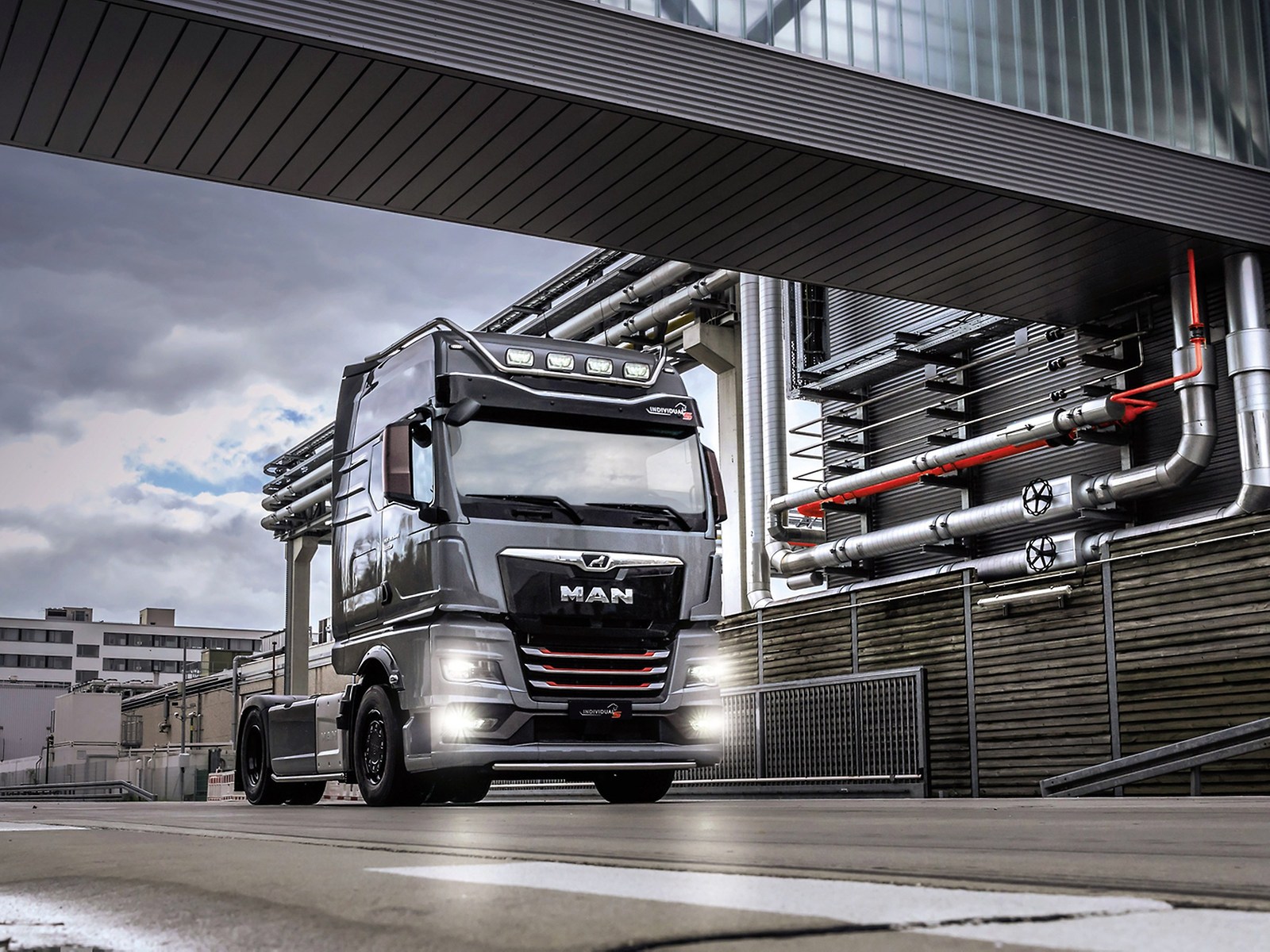 MAN TGX Individual Lion S