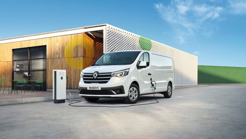 Bude Renault Trafic Van E-Tech konkurovať E-Transitu a eSprinteru?