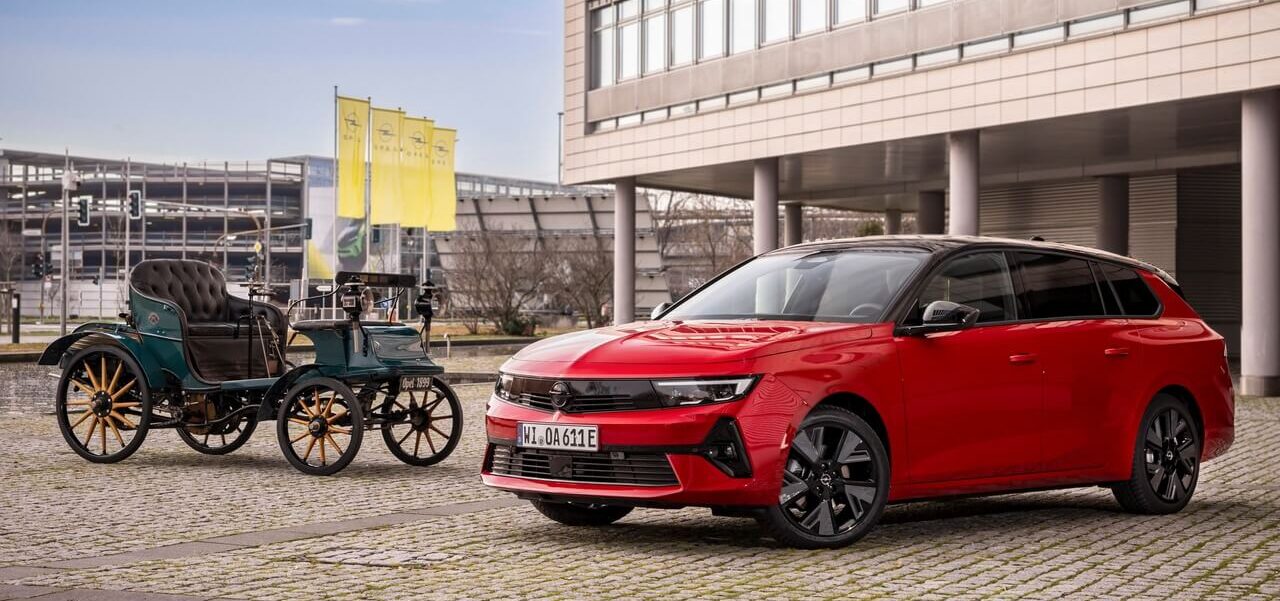 Opel Astra Sports Tourer Electric