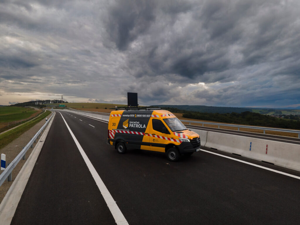Mercedes-Benz Sprinter sa hlási do služieb Diaľničnej patroly