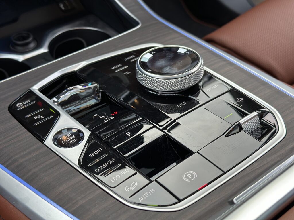 BMW X5 - neodolateľná elegancia pre náročných