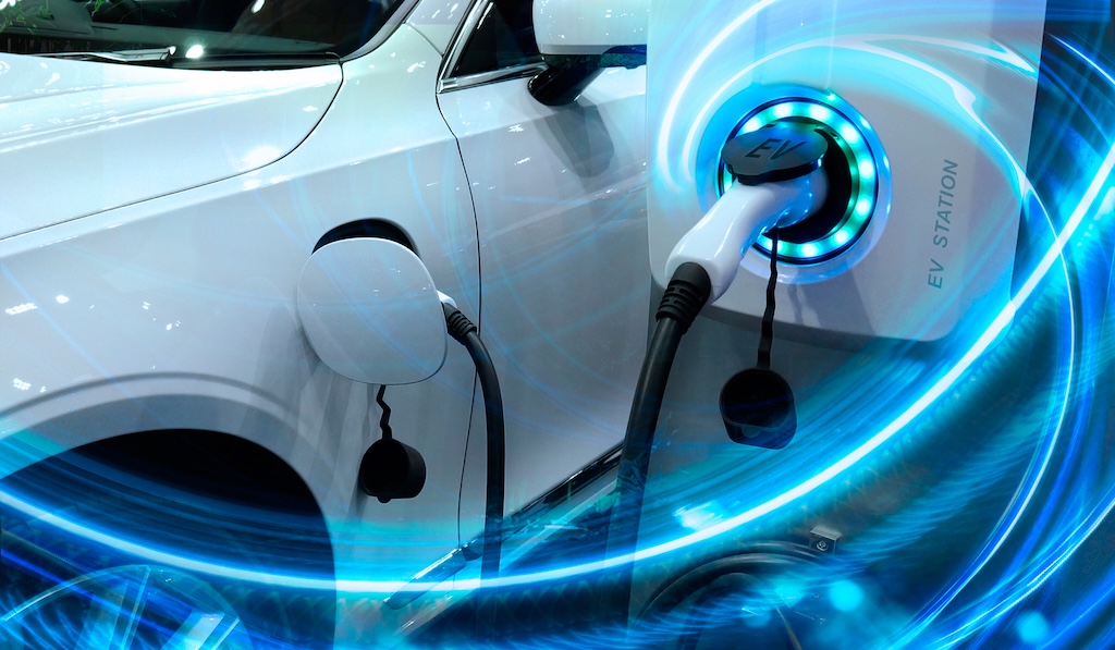 Časté požiare elektromobilov sú mýtus
