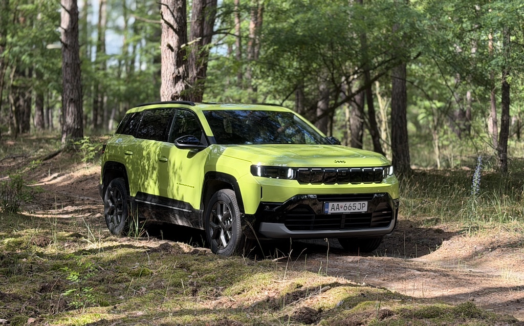 Jeep Compass e-Hybrid - Má stále nastavený správny kompas?
