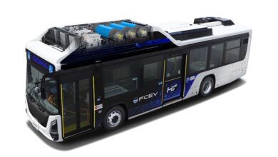 Nový vodíkový autobus Toyoty prejde 300 km a natankuje za desať minút